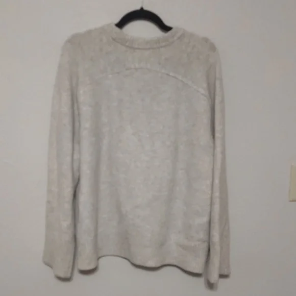 Abercrombie Oatmeal Crew Neck Sweater - Picture 3 of 4